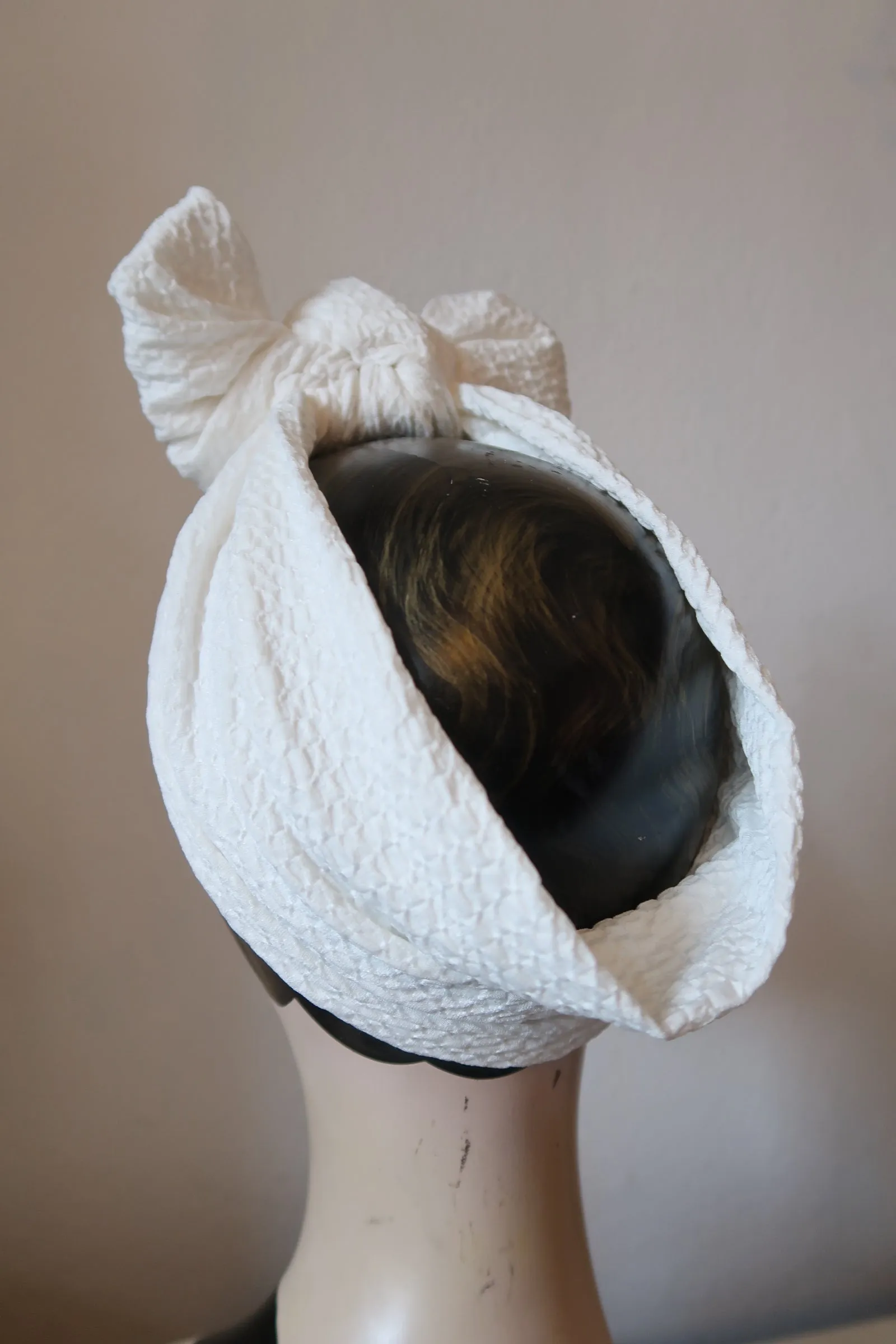 SALE ITEM: WORKWEAR KNOT Vintage Style Pre-tied Headband in Textured White
