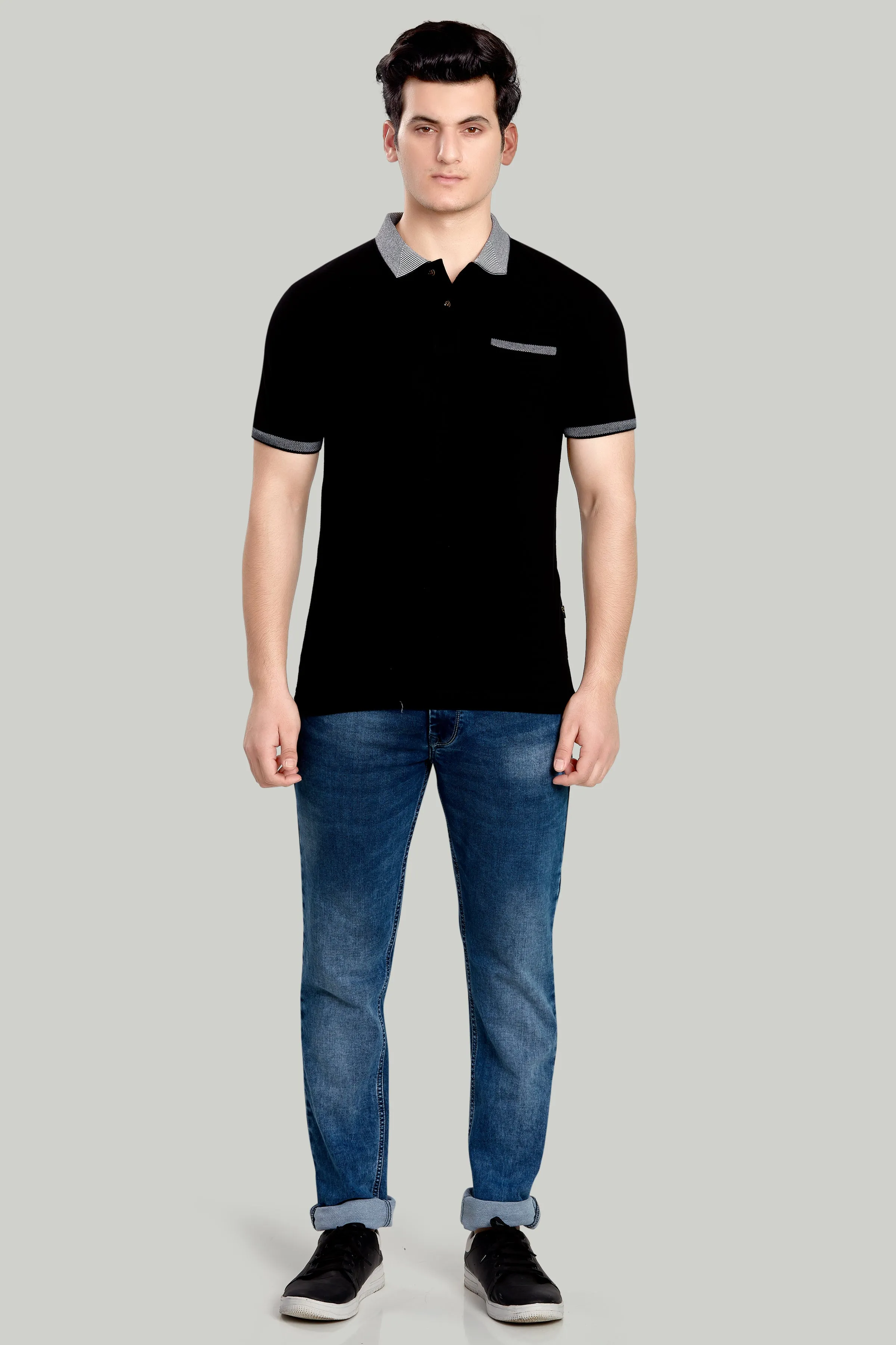 Solid Polo With Jacquard Collar