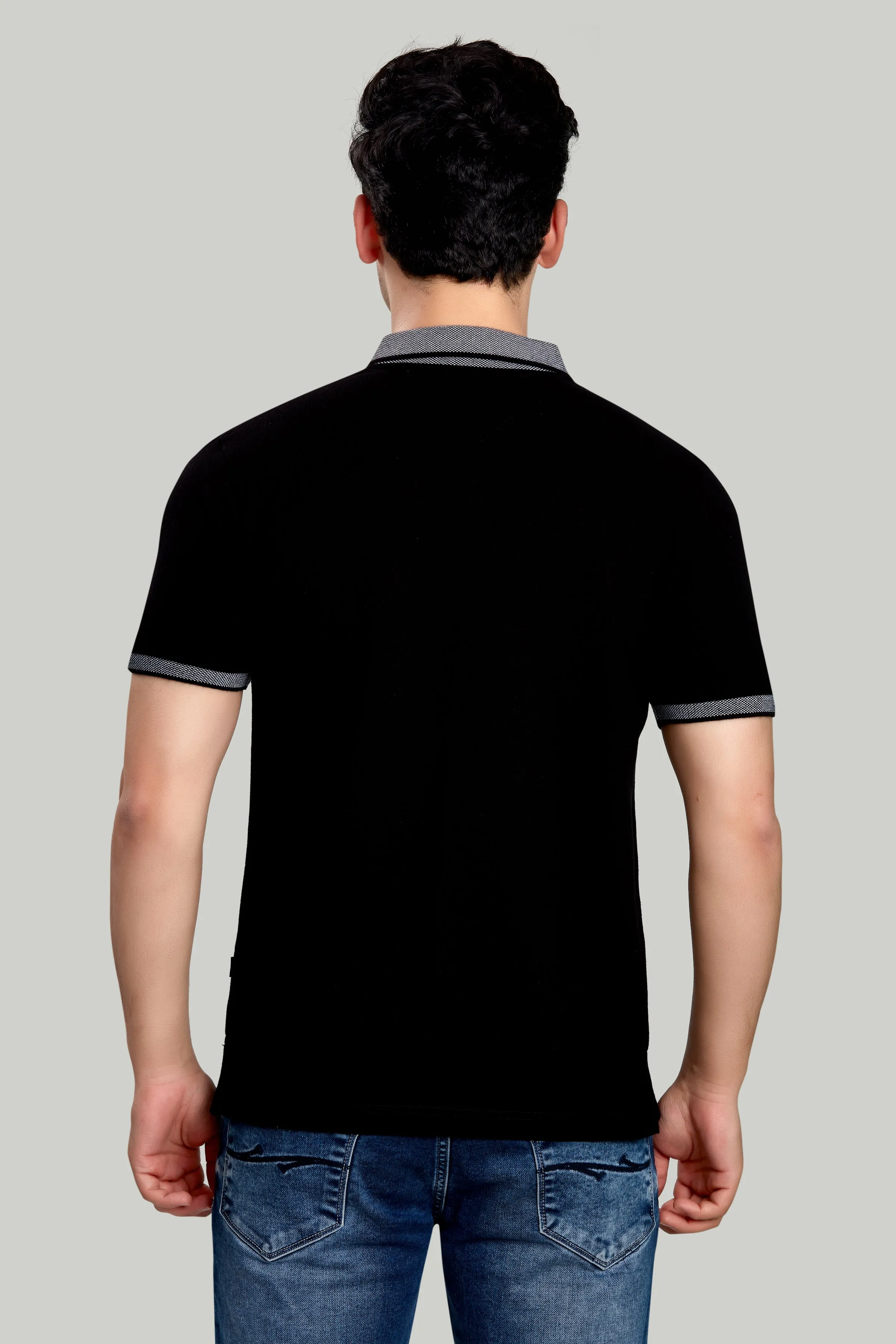 Solid Polo With Jacquard Collar