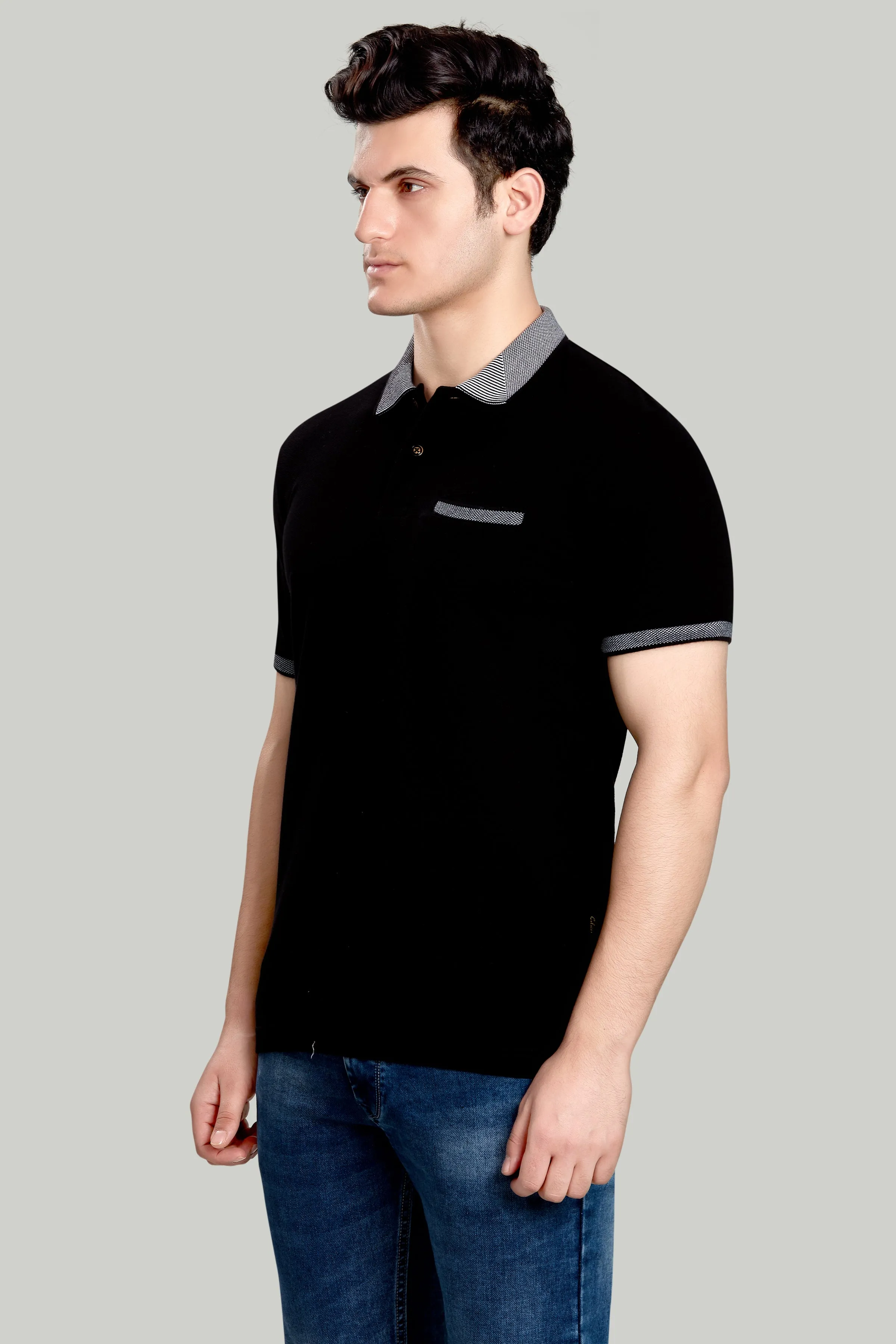 Solid Polo With Jacquard Collar