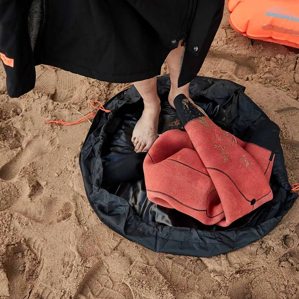 Zone3 | Wetsuit Changing Mat | Black