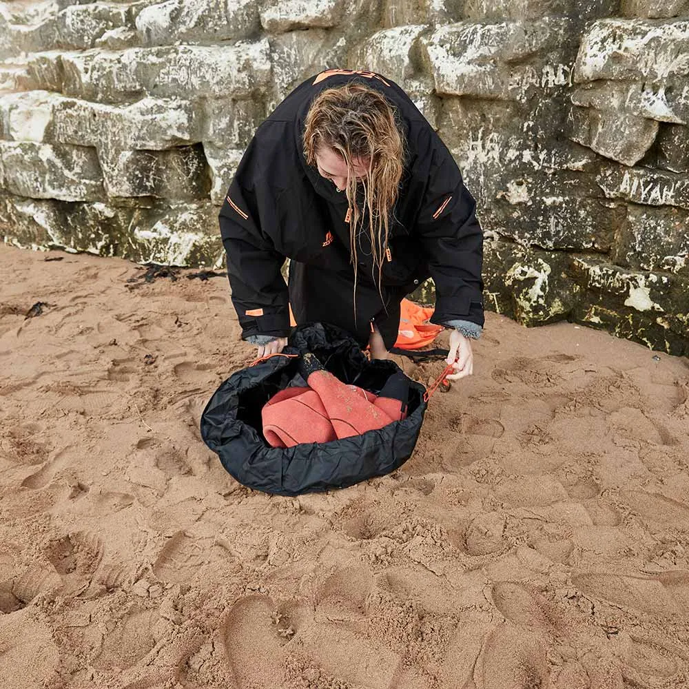 Zone3 | Wetsuit Changing Mat | Black